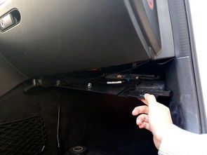 奔馳c級(jí)加裝無(wú)線carplay,與蘋(píng)果手機(jī)無(wú)線連接簡(jiǎn)單實(shí)用